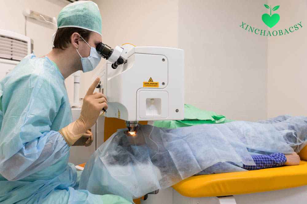 Phẫu thuật trị cận thị nặng chỉ áp dụng với người từ 18 tuổi trở lên